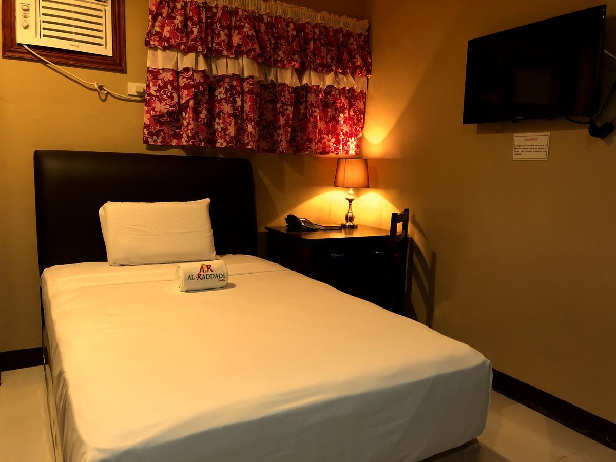 Al-Raddadi Suites Davao Room photo