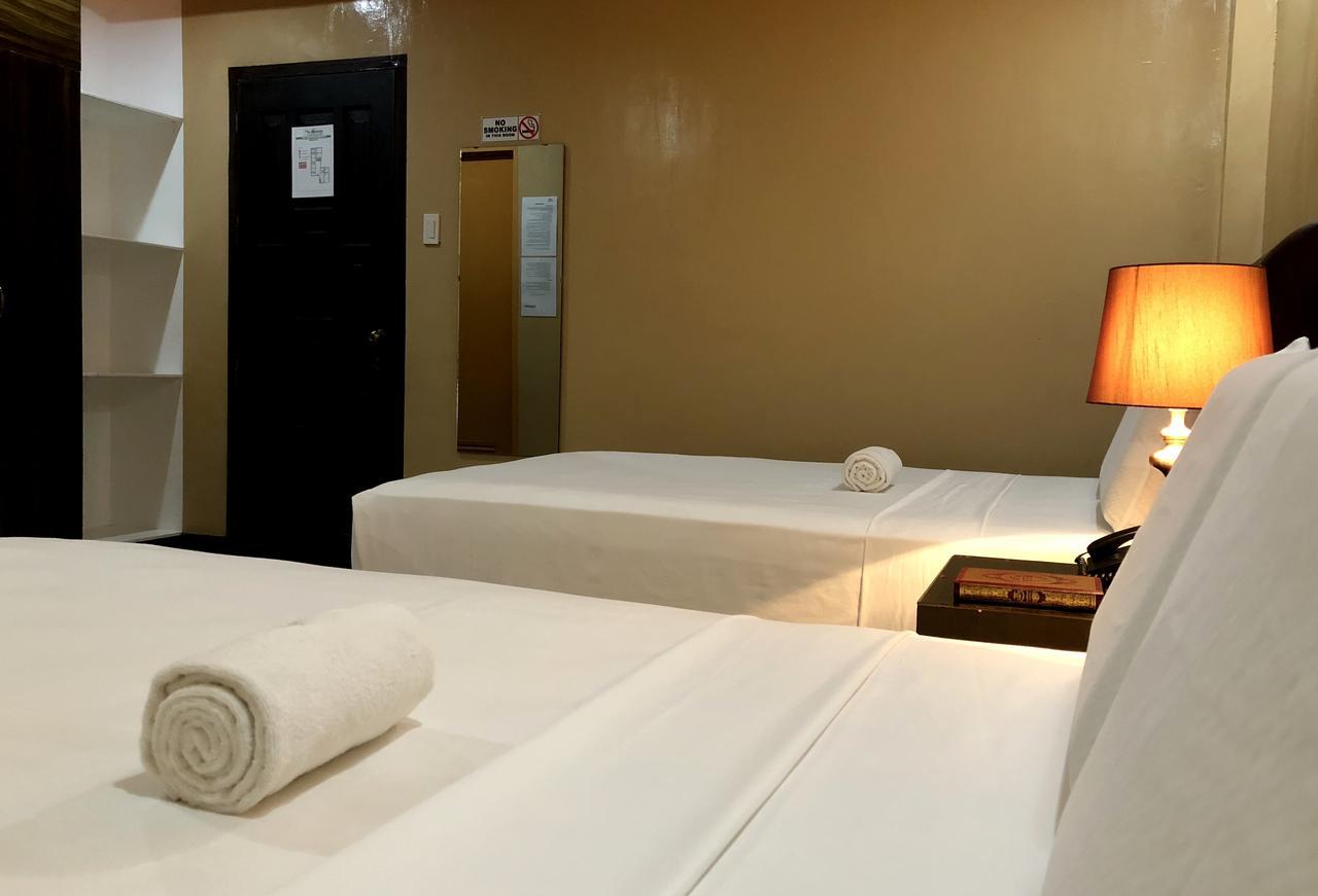 Al-Raddadi Suites Davao Room photo